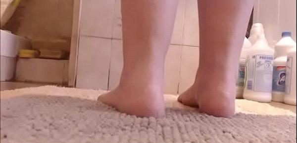  Esclusivo video dei miei piedini pronti per essere leccati ed adorati